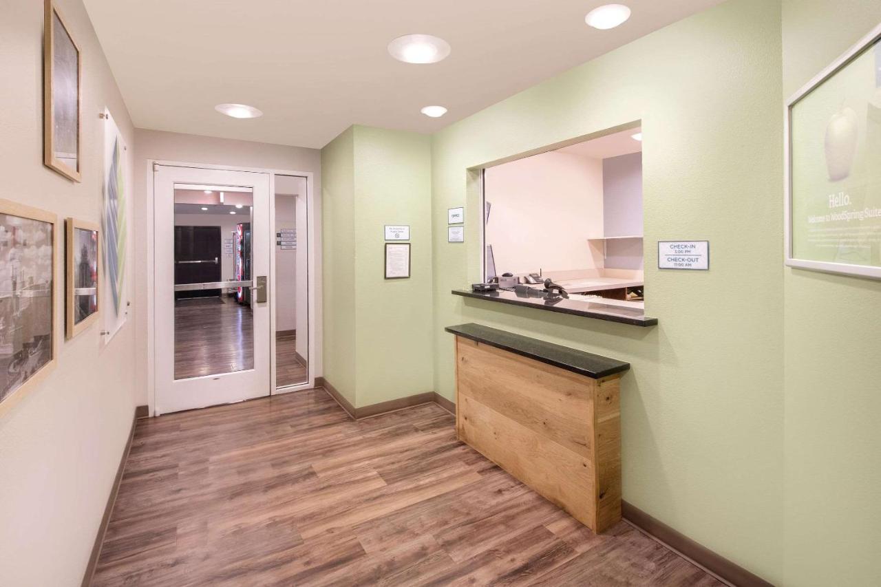 Woodspring Suites Columbus Fort Moore Exteriör bild